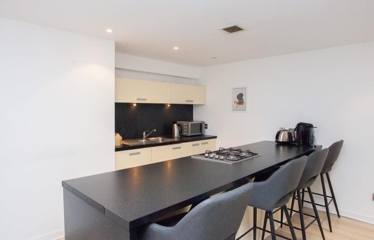 City Centre Apartment W Parking & Hyperoptic Wifi グラスゴー エクステリア 写真