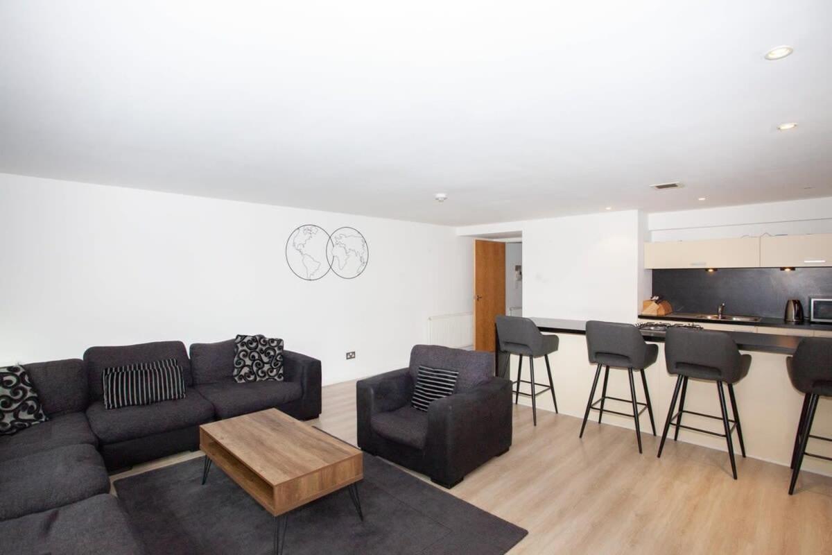 City Centre Apartment W Parking & Hyperoptic Wifi グラスゴー エクステリア 写真